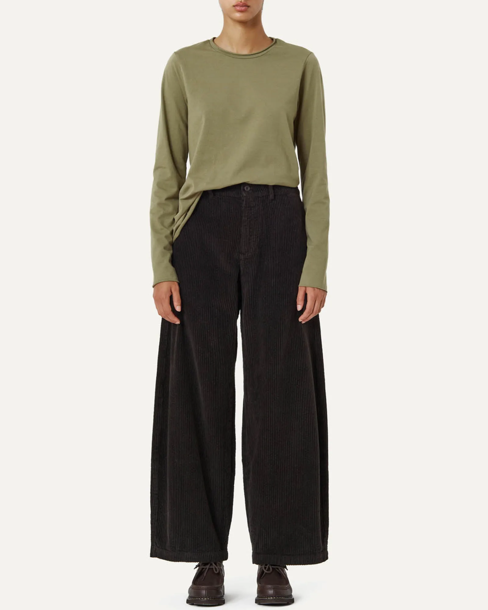 Bum Velluto Pants sold by TNT Fashion product image thumbnail 2