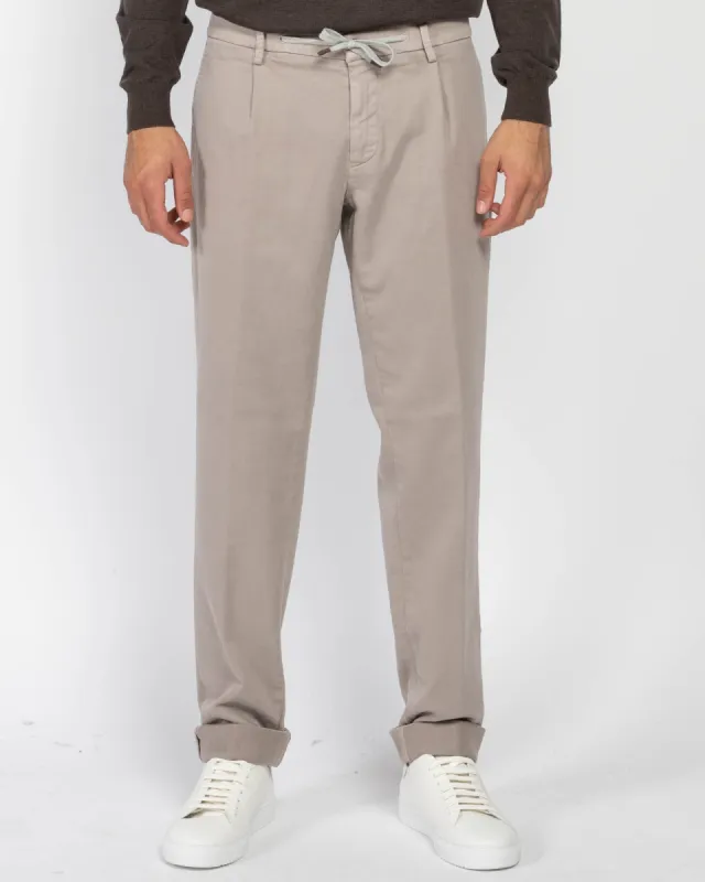 New York Chino Pants sold by TNT Fashion