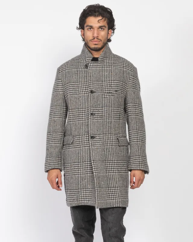 Coat sold by TNT Fashion