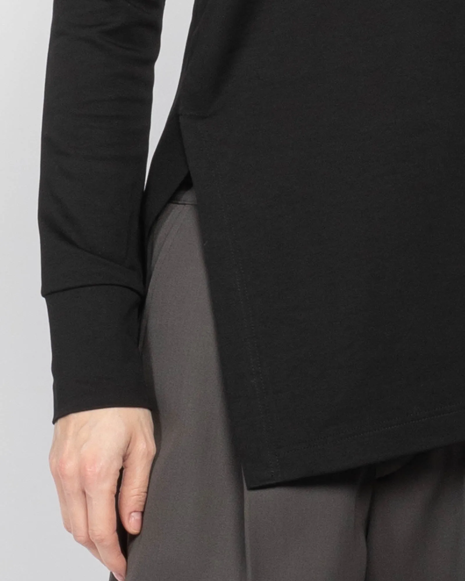 Long Sleeve Unbalance Slit T-Shirt sold by TNT Fashion product image thumbnail 5