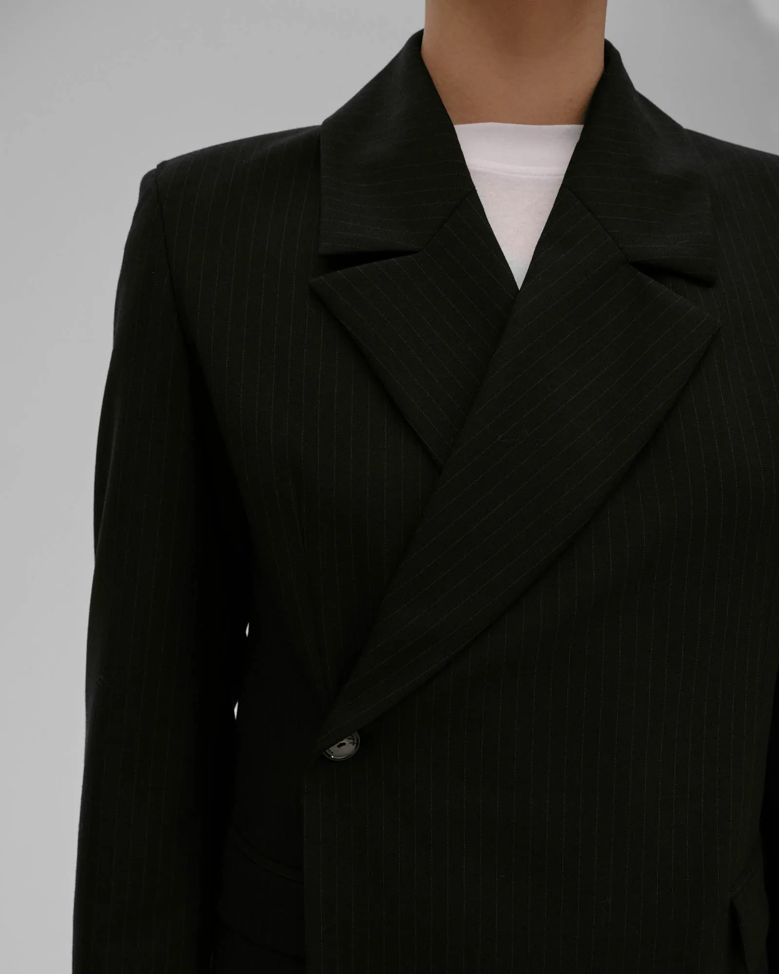 Lilith Blazer sold by TNT Fashion product image thumbnail 4