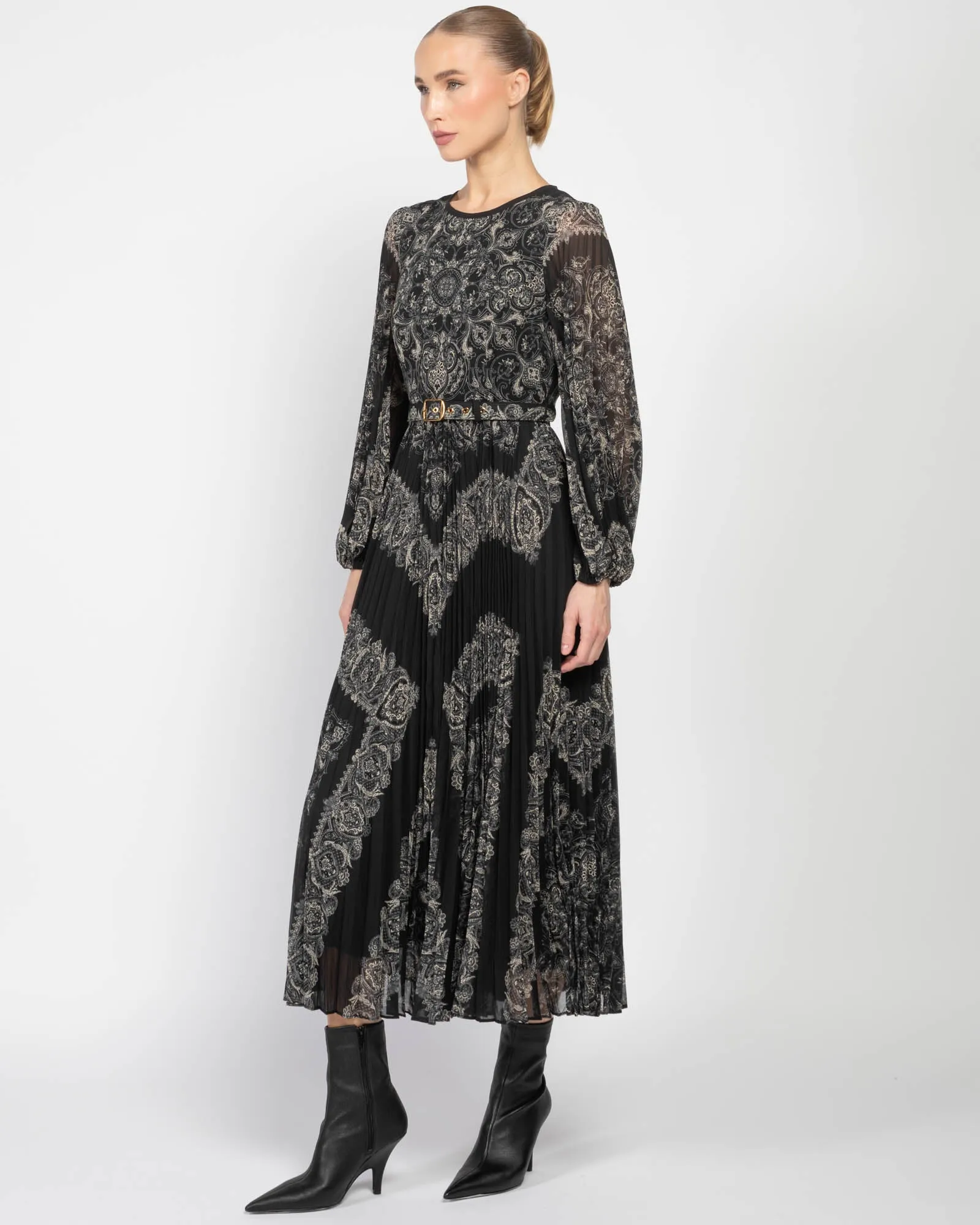 Sunray Long Sleeve Midi Dress sold by TNT Fashion product image thumbnail 4