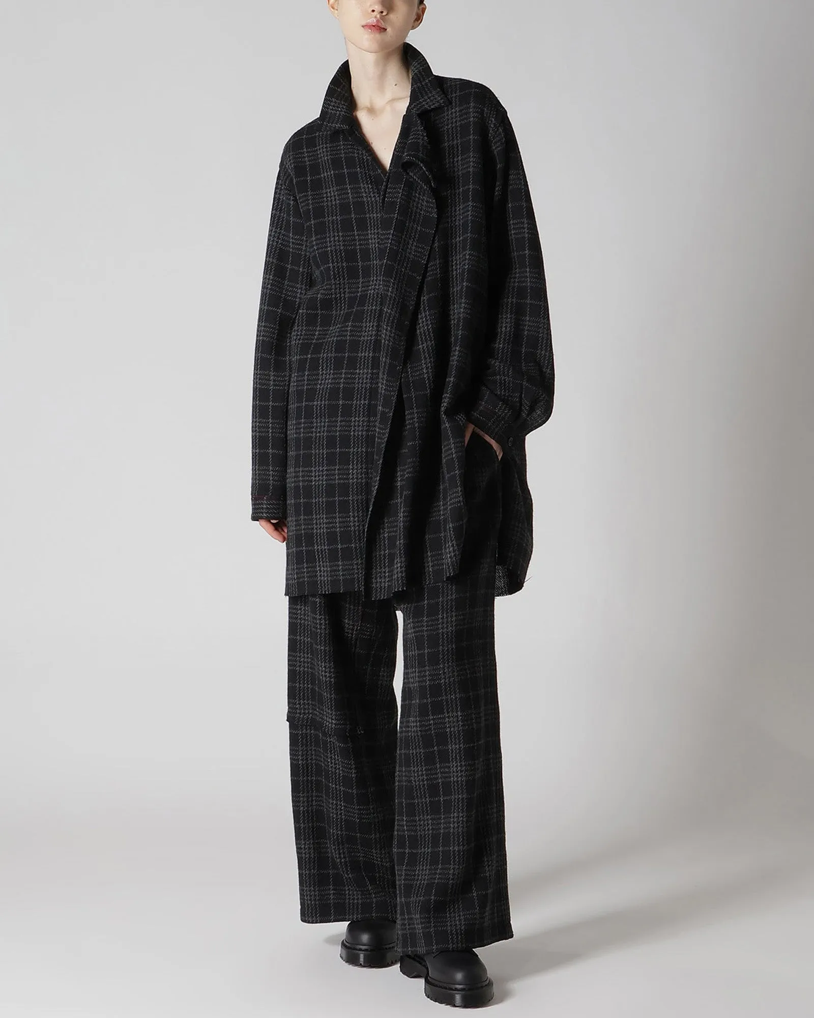 O-Long Straight Pants sold by TNT Fashion product image thumbnail 2