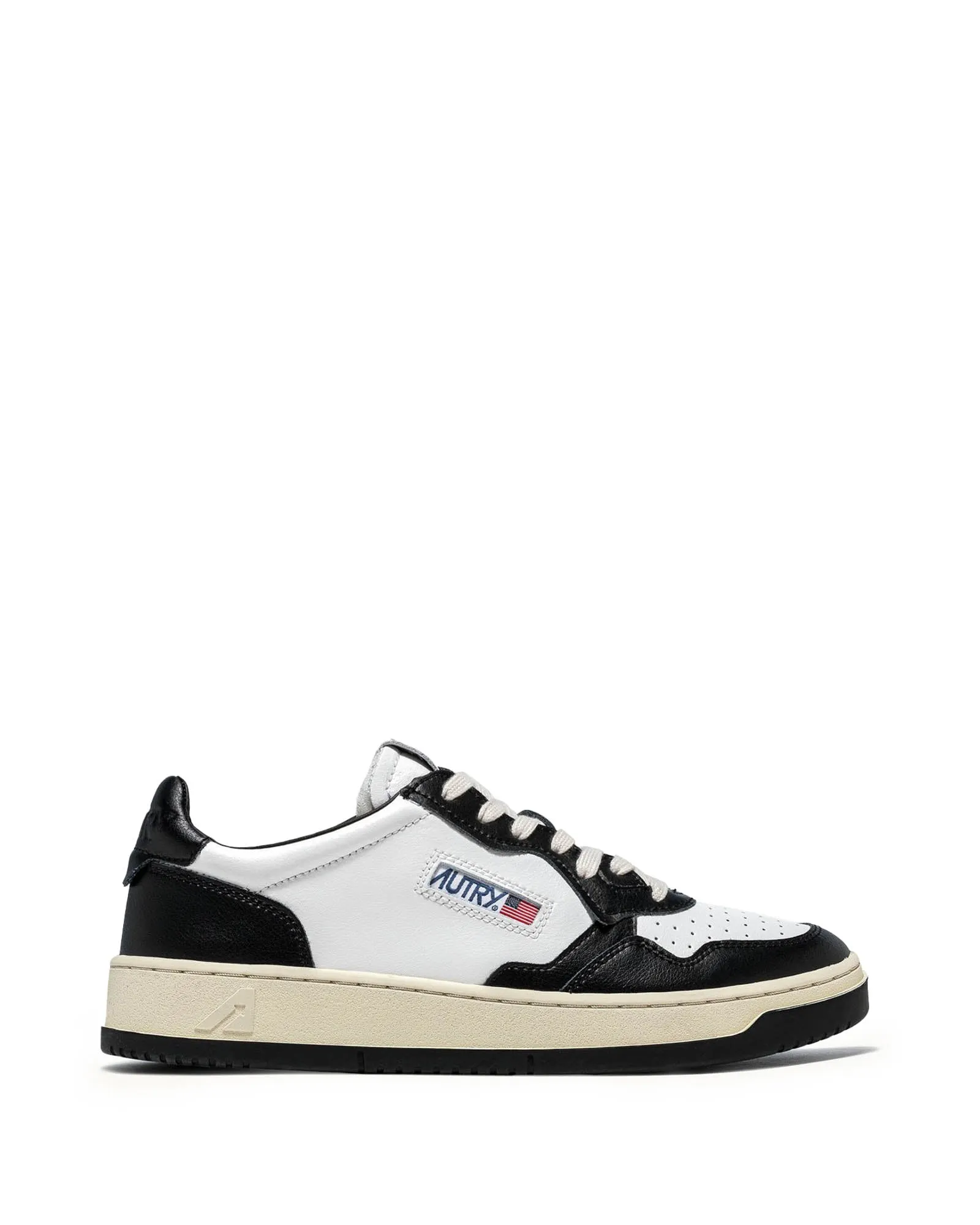 Medalist Low Sneakers sold by TNT Fashion