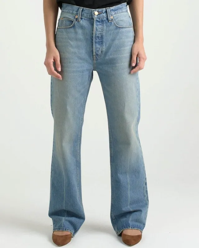 The Easy Jeans sold by TNT Fashion