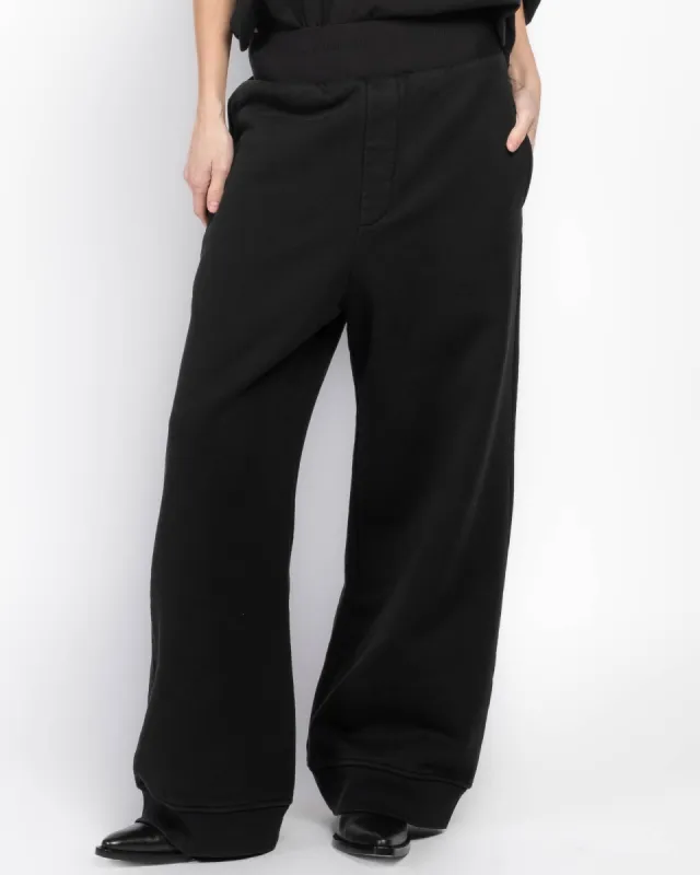 Sweatpants sold by TNT Fashion