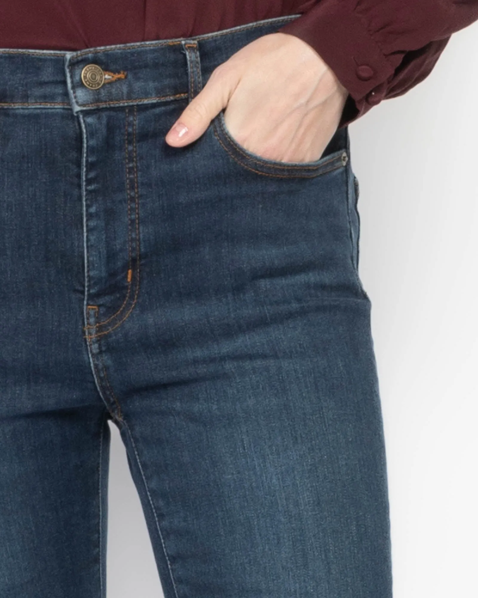 Le Easy Flare Jeans sold by TNT Fashion product image thumbnail 5