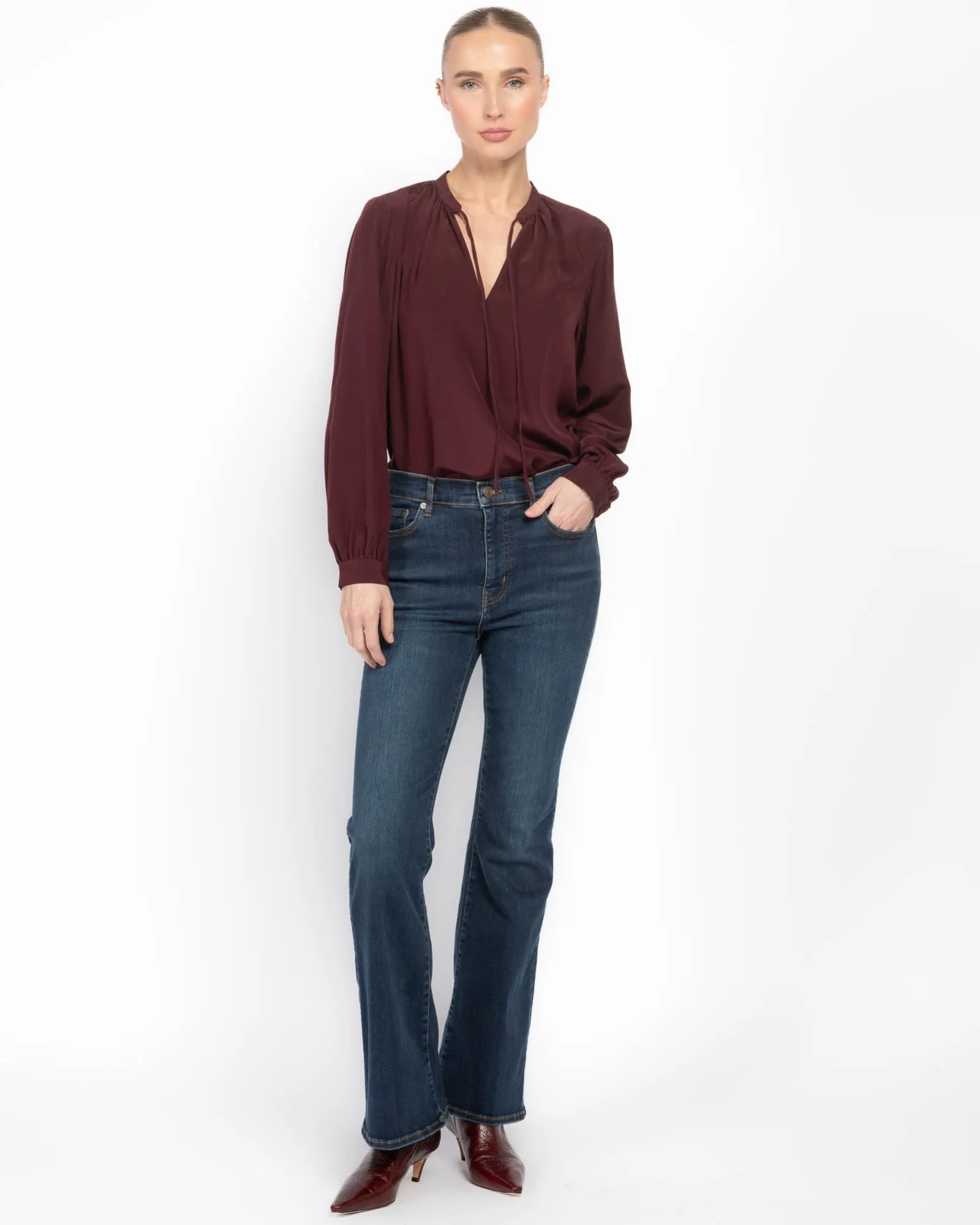 Le Easy Flare Jeans sold by TNT Fashion product image thumbnail 2