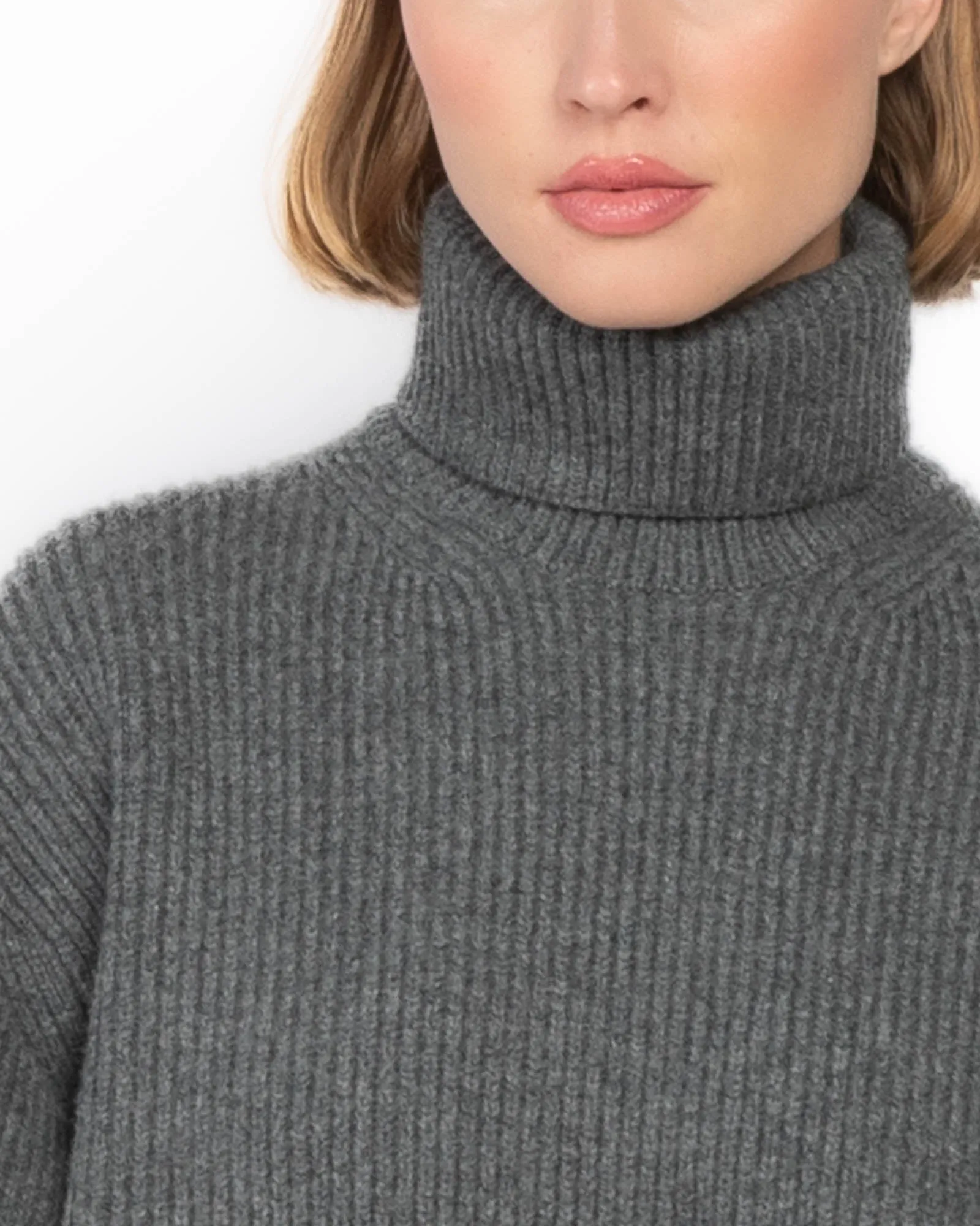 Ribbed Turtleneck Sweater sold by TNT Fashion product image thumbnail 5