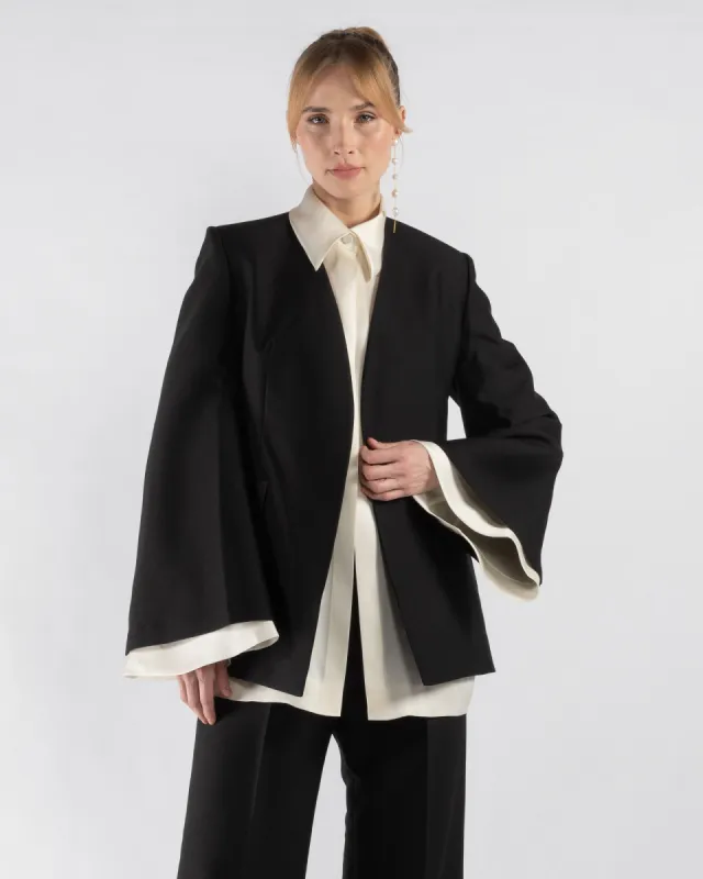 Jacket sold by TNT Fashion