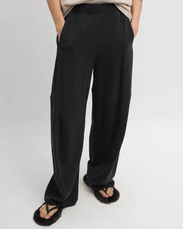 Sweatshirt Winslow Pants sold by TNT Fashion