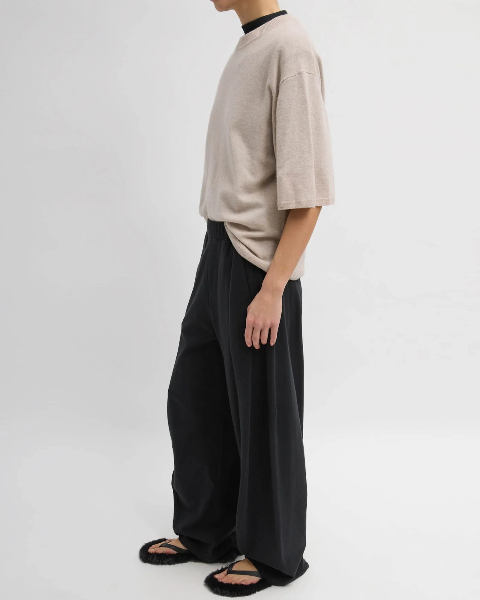 Sweatshirt Winslow Pants sold by TNT Fashion product image thumbnail 4