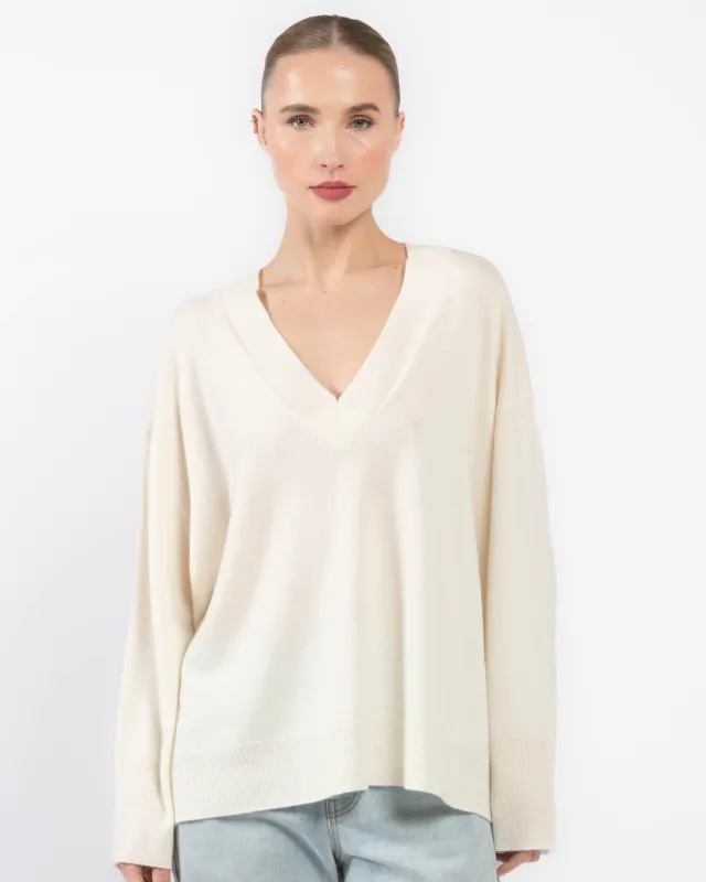 Nylah Slouchy Sweater sold by TNT Fashion