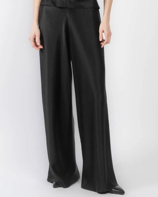 Chute Pants sold by TNT Fashion