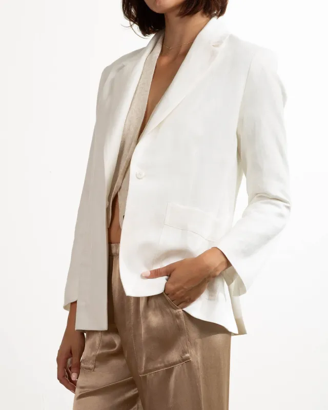 Jada Blazer sold by TNT Fashion