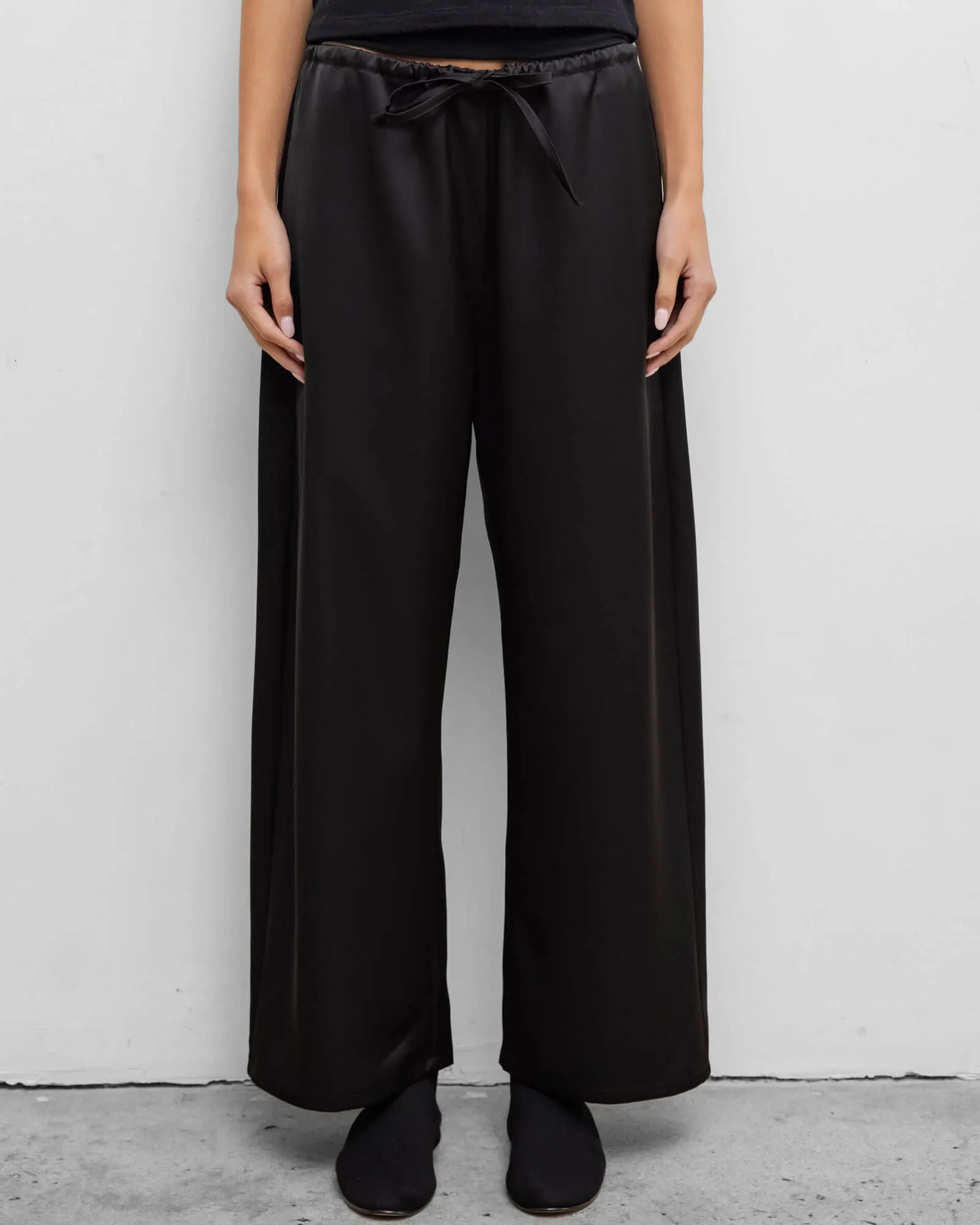 Barb Crop Pants sold by TNT Fashion