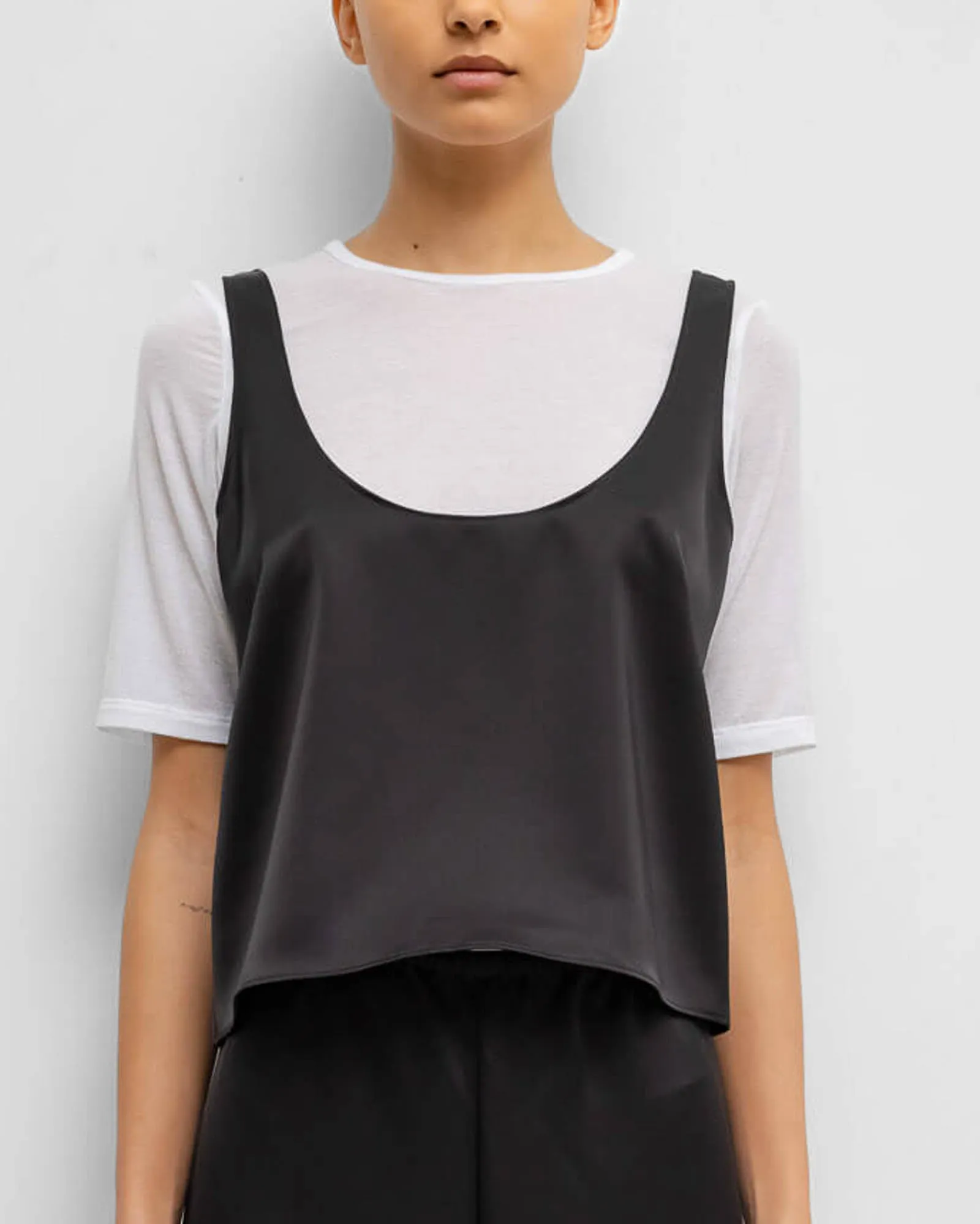 Barb Scoop Tank sold by TNT Fashion