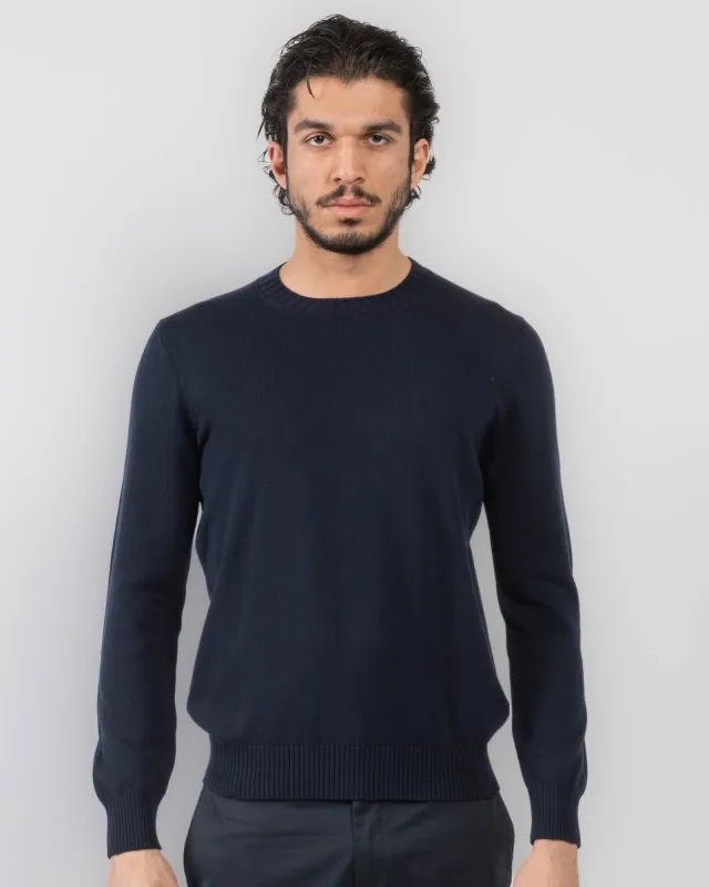 Crewneck sold by TNT Fashion