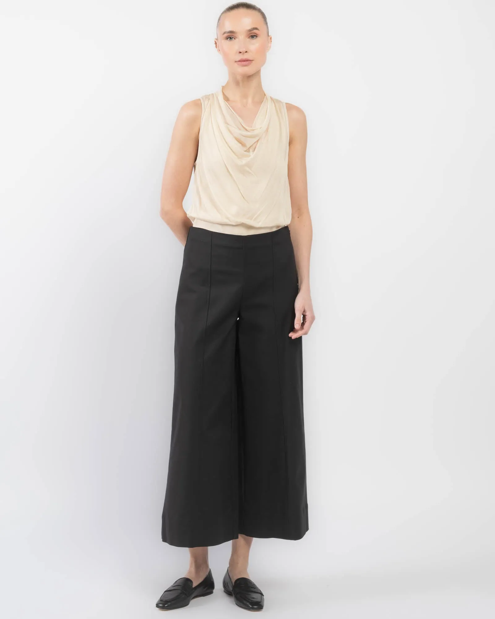 Kallin Cropped Pants sold by TNT Fashion product image thumbnail 2