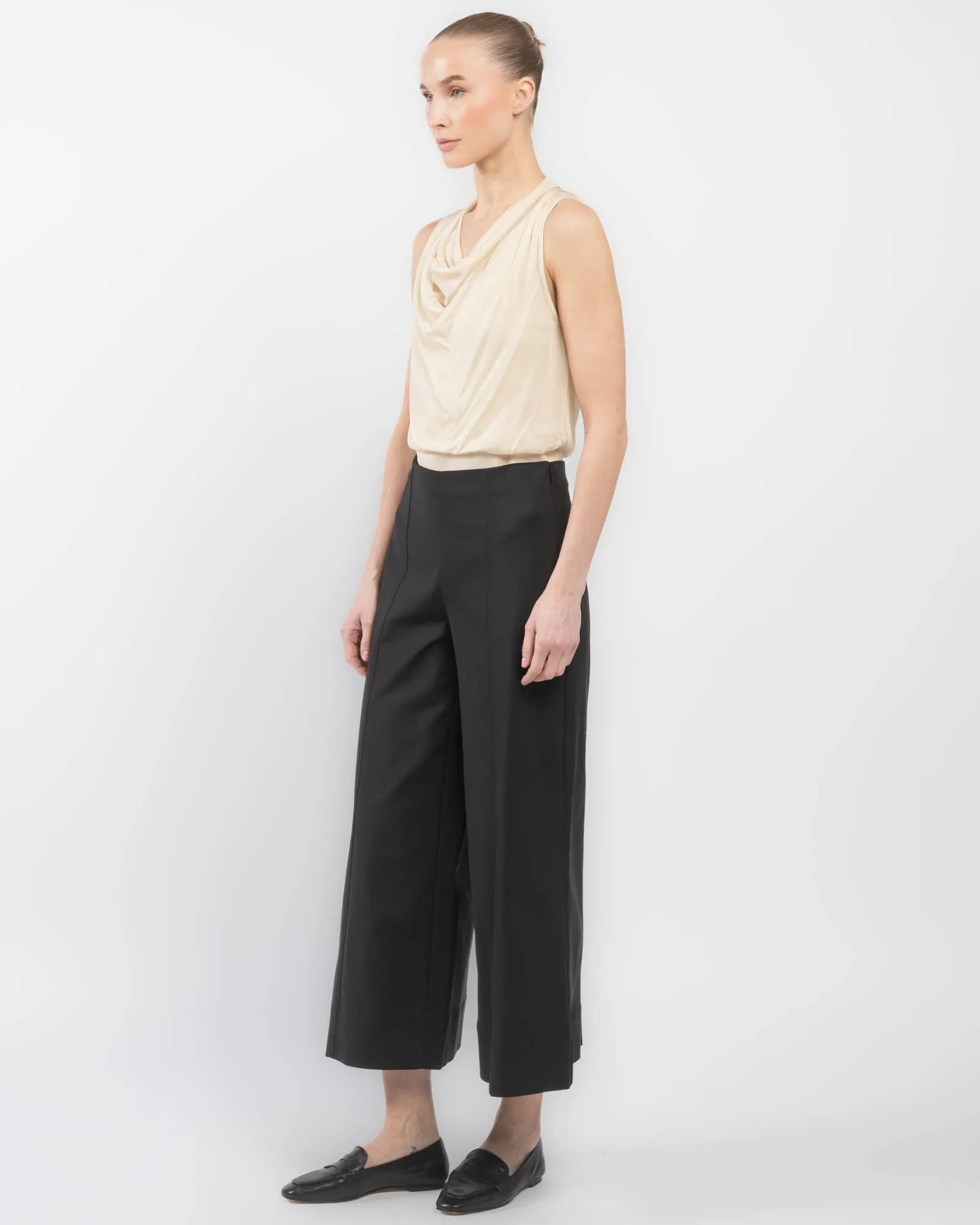 Kallin Cropped Pants sold by TNT Fashion product image thumbnail 4