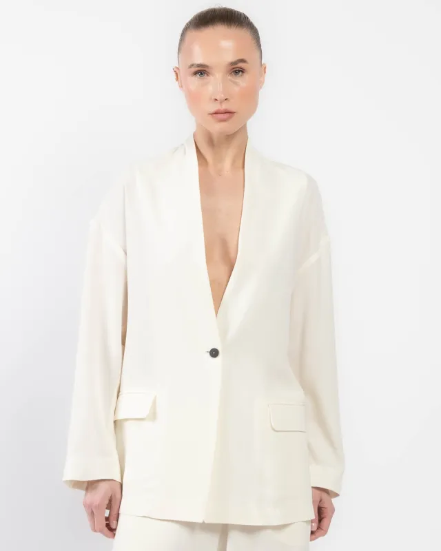 Detailed Back Jacket sold by TNT Fashion