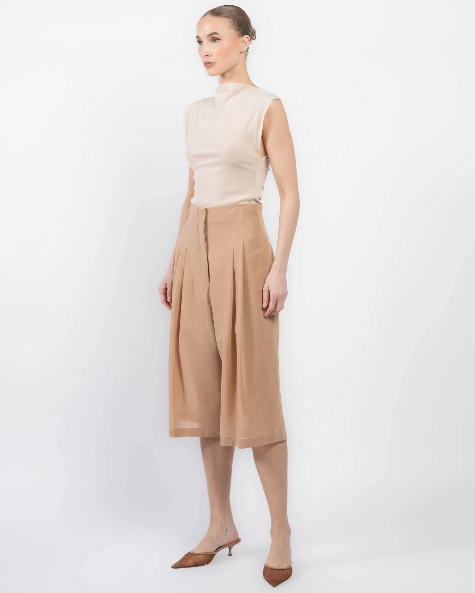 Etamine Short Trousers sold by TNT Fashion product image thumbnail 4