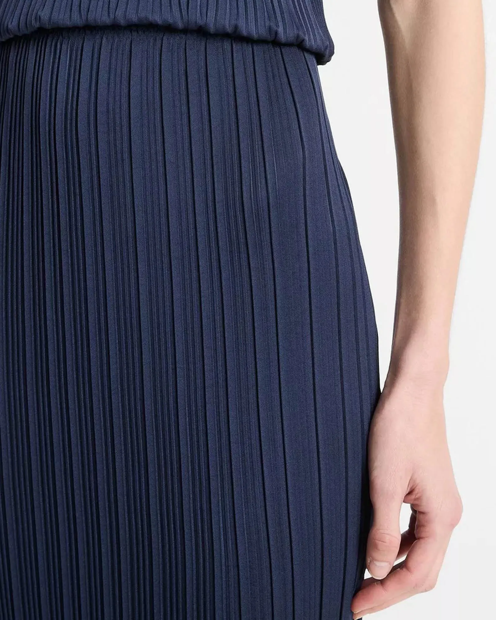 Pleat Straight Skirt sold by TNT Fashion product image thumbnail 5