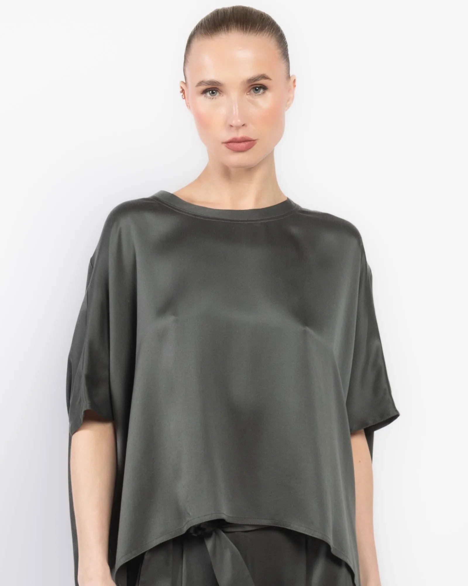 Easy T-Shirt sold by TNT Fashion