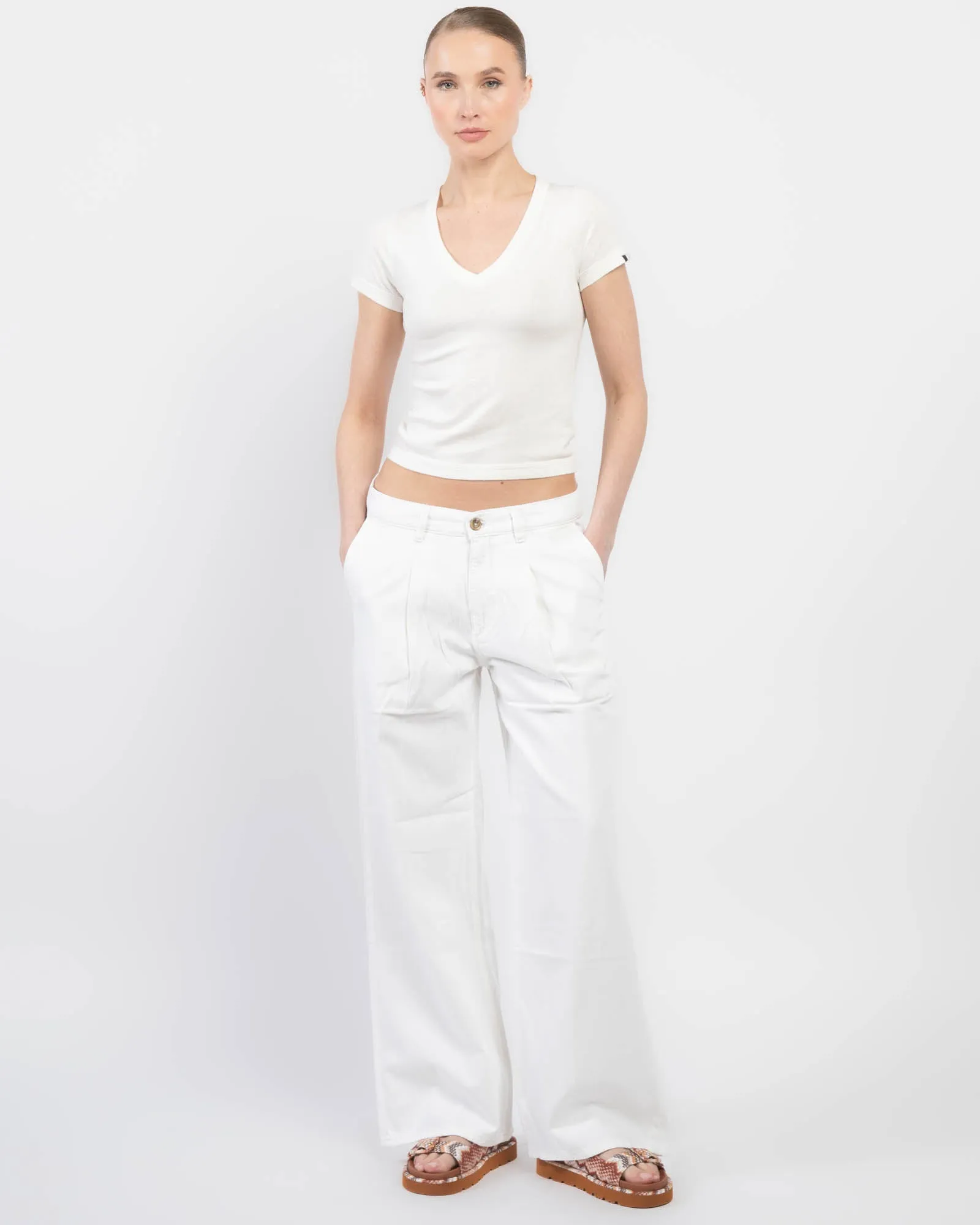 Isabel Wide Leg Jeans sold by TNT Fashion product image thumbnail 2