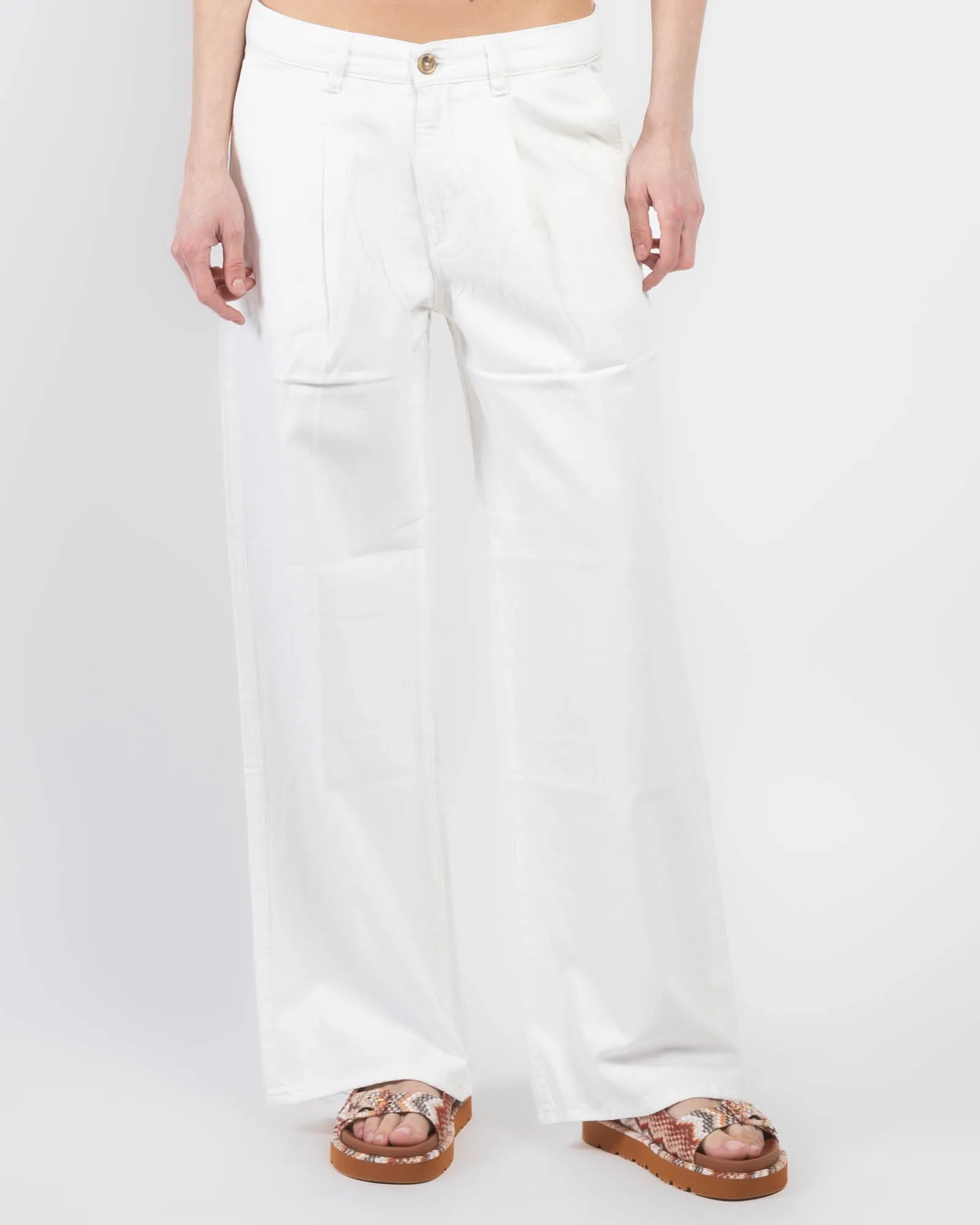 Isabel Wide Leg Jeans sold by TNT Fashion