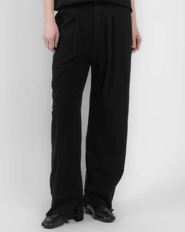 Pleated Pants sold by TNT Fashion