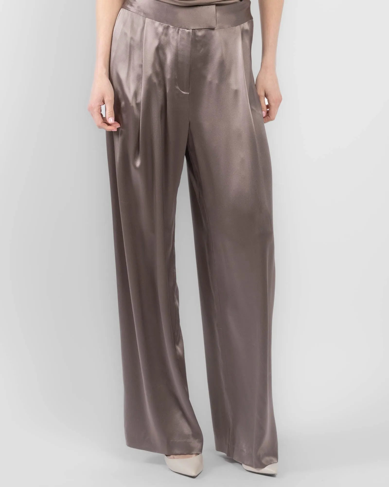 Relaxed Trouser sold by TNT Fashion