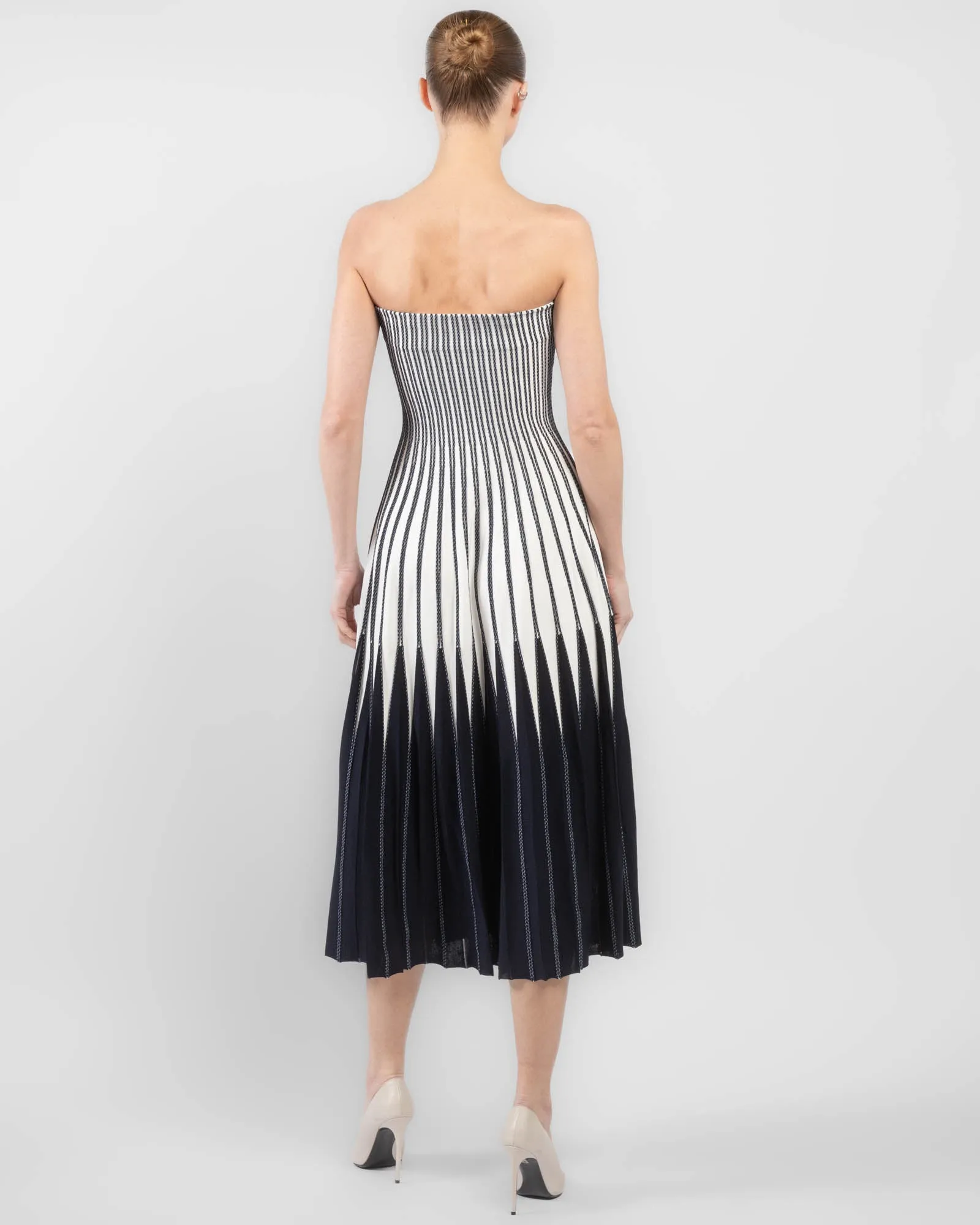 Soleil Midi Dress sold by TNT Fashion product image thumbnail 2
