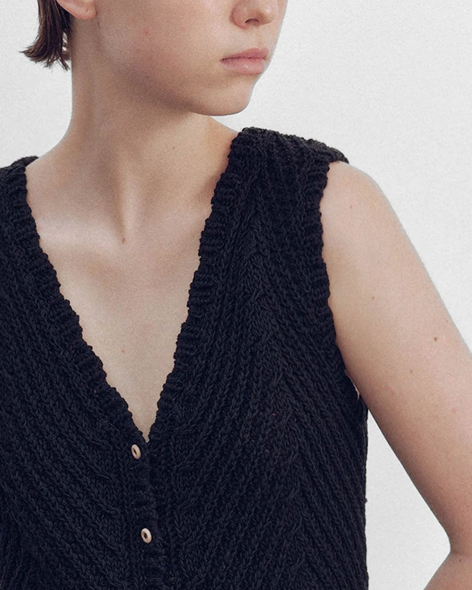 Rie Knit Vest sold by TNT Fashion product image thumbnail 4