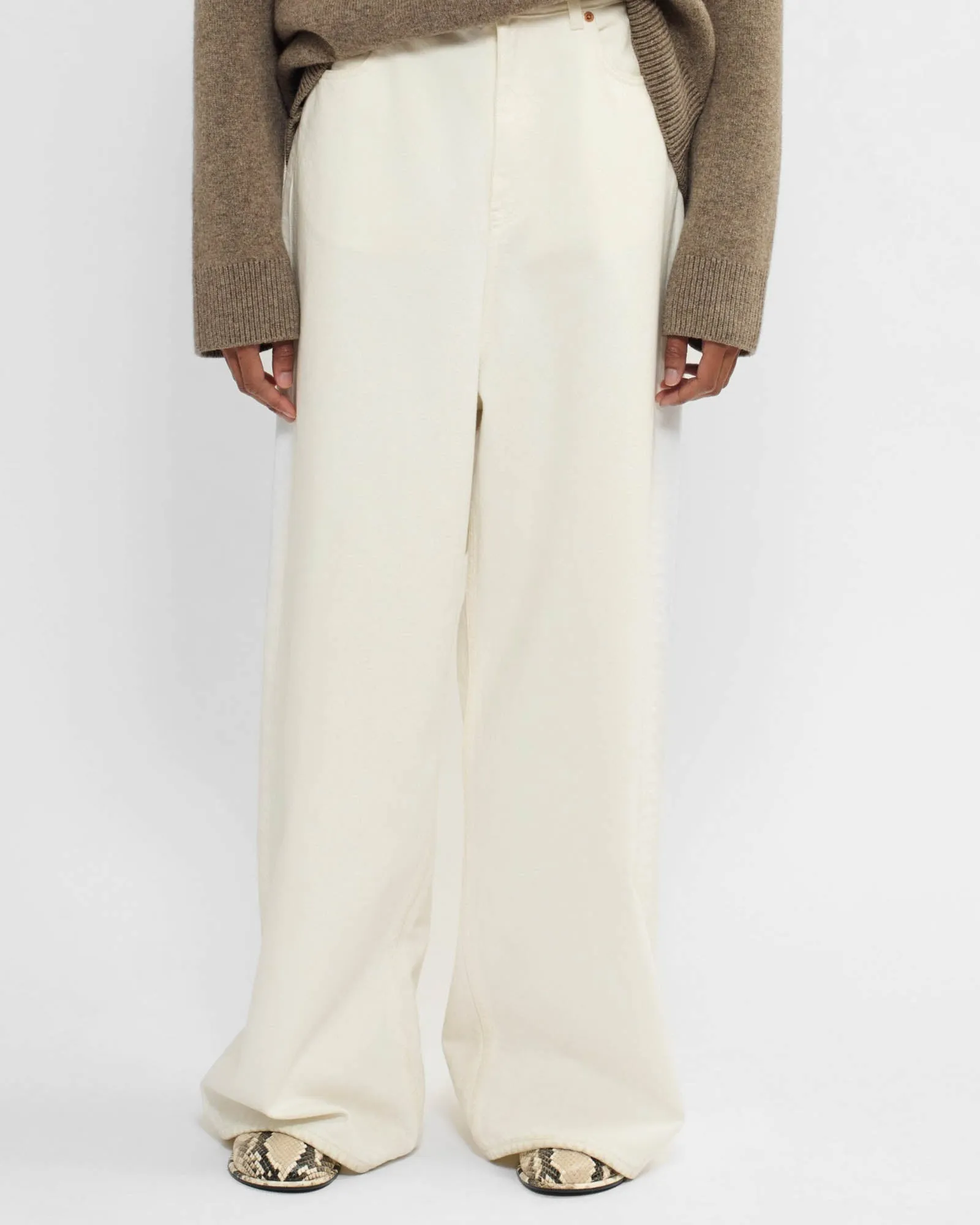 Baggy Jeans sold by TNT Fashion