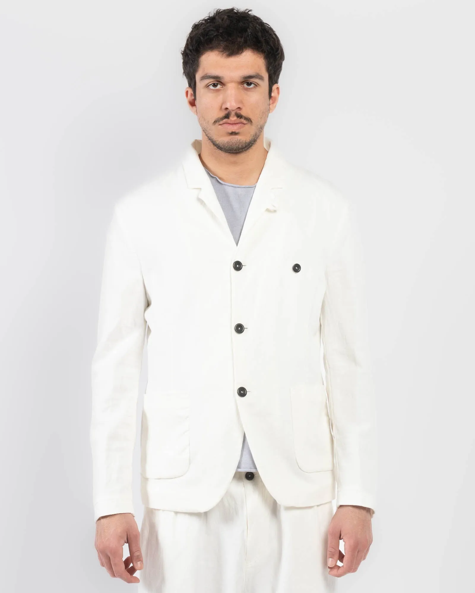 Blazer sold by TNT Fashion