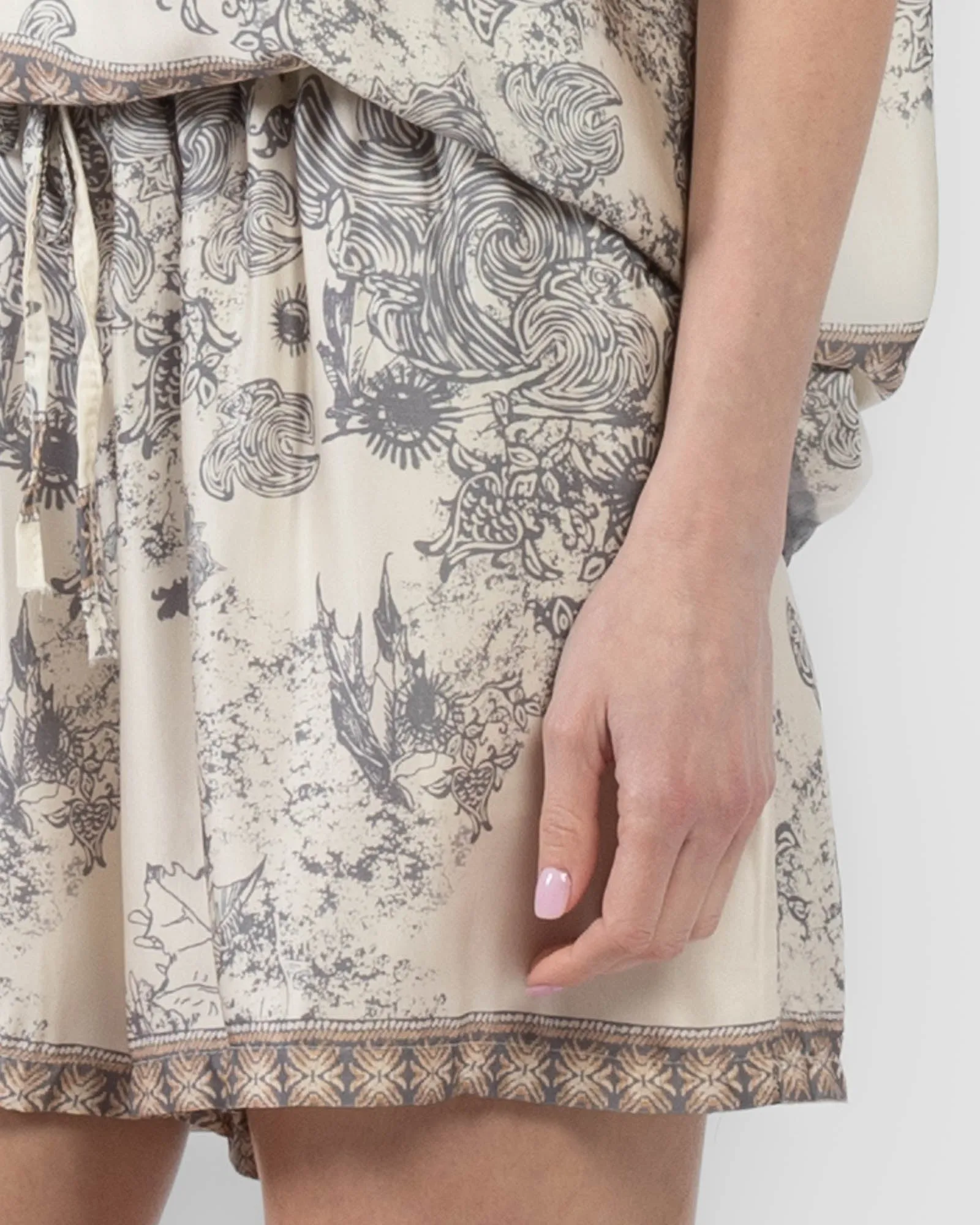 Print Shorts sold by TNT Fashion product image thumbnail 5