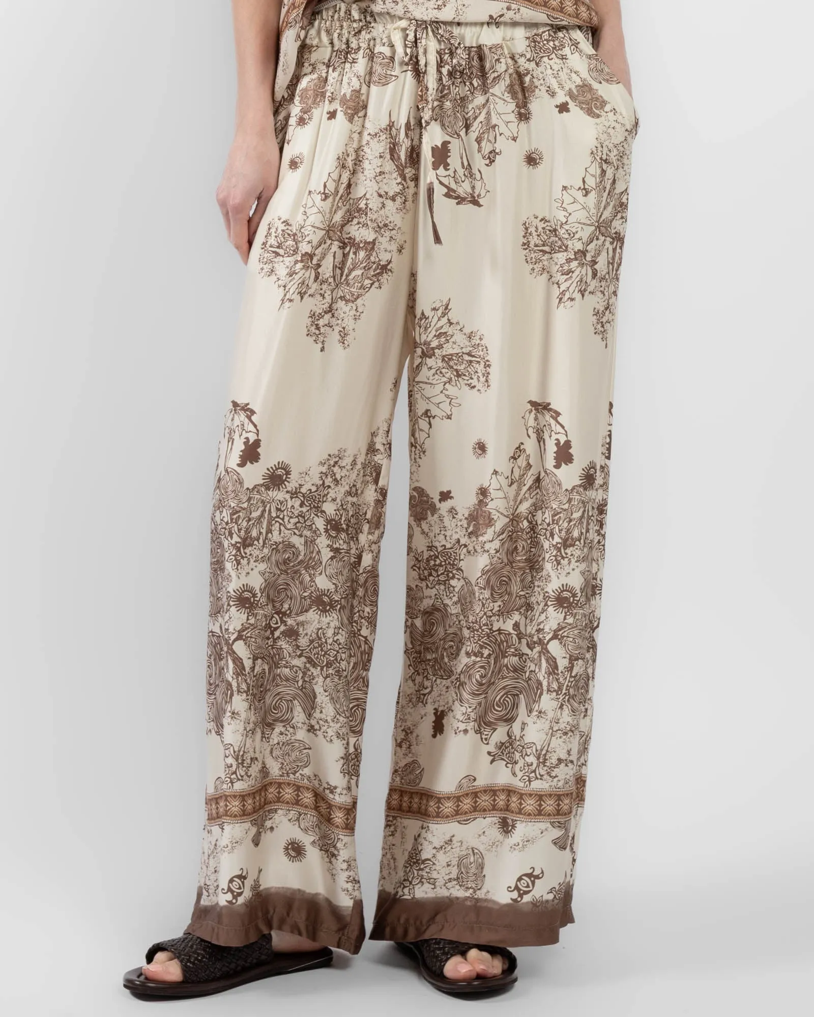 Print Pants sold by TNT Fashion