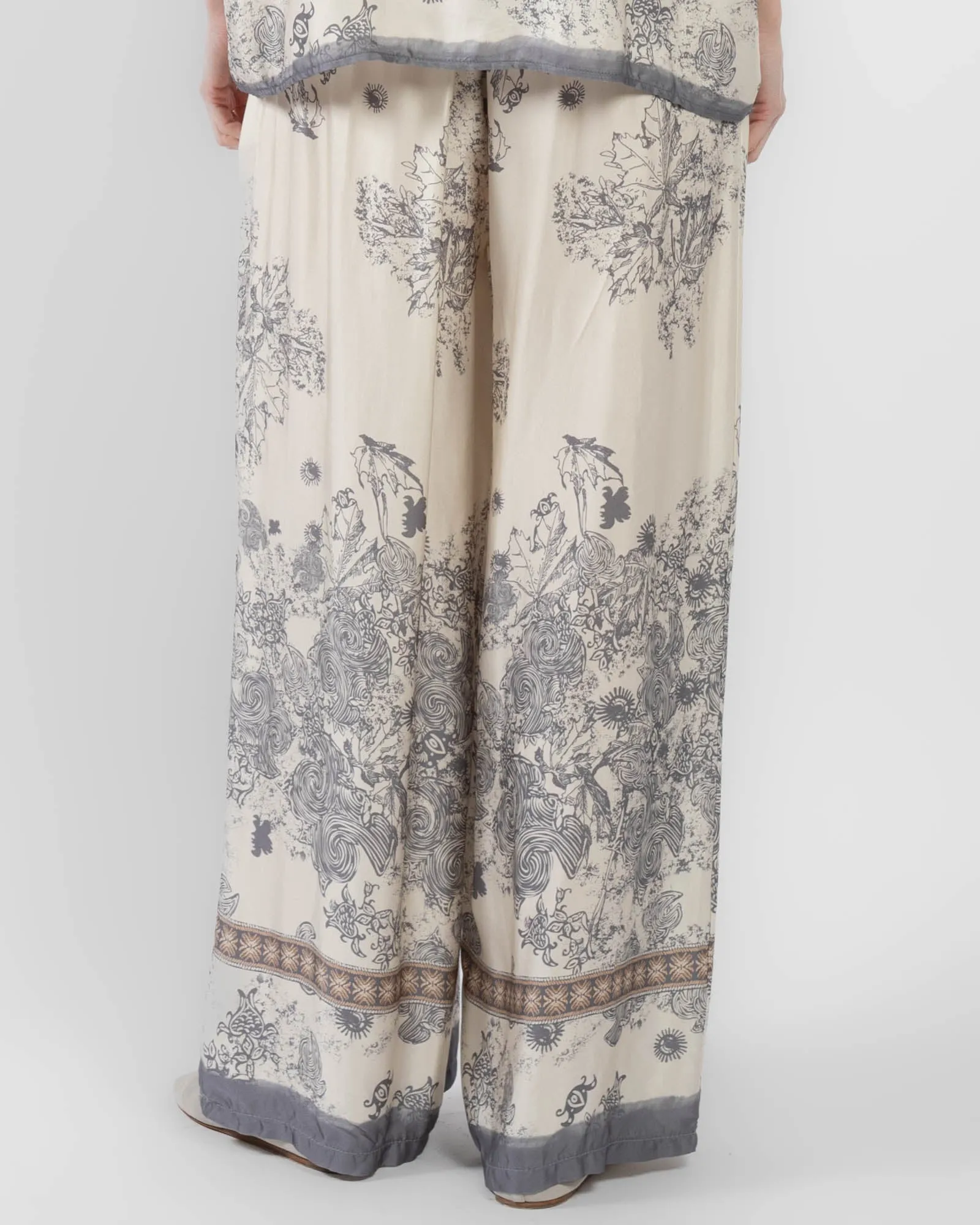 Print Pants sold by TNT Fashion product image thumbnail 3