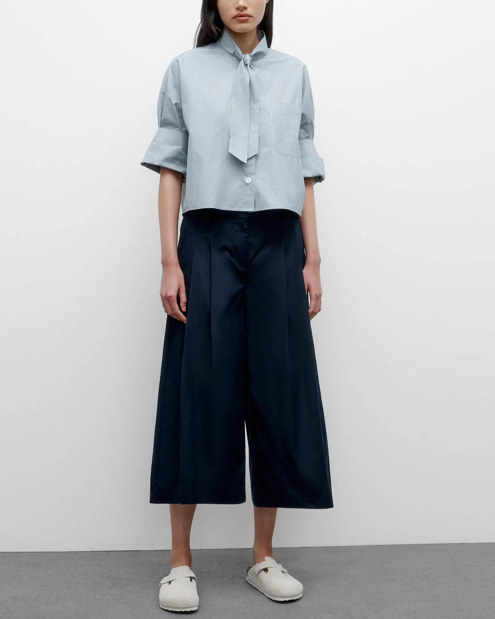 Cropped Didi Pants sold by TNT Fashion product image thumbnail 2