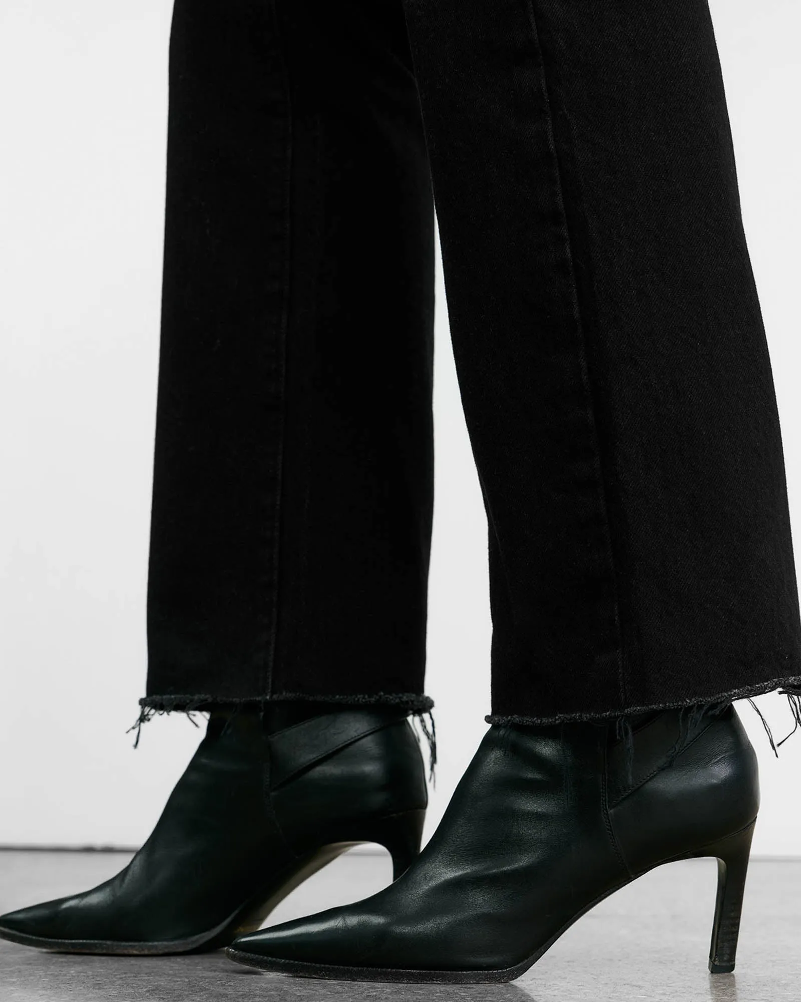 Calla Jeans sold by TNT Fashion product image thumbnail 4