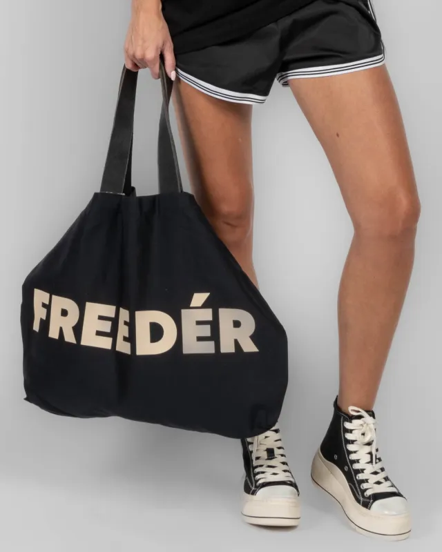 Bag sold by TNT Fashion