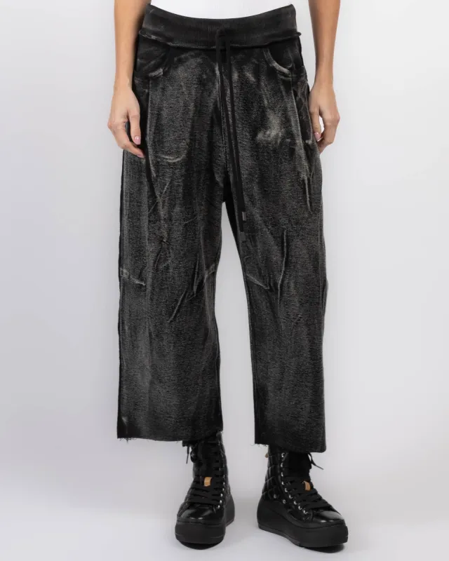 Cropped Pleated Sweatpants sold by TNT Fashion