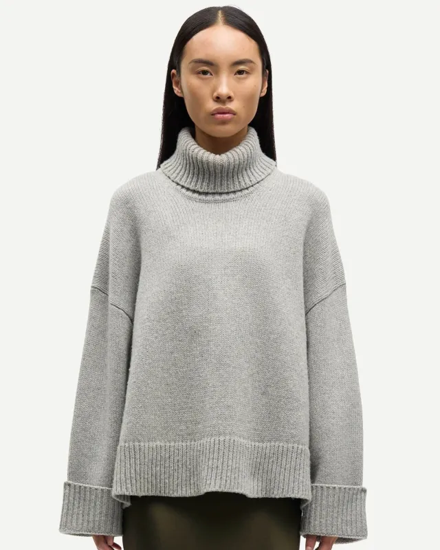 Sakeiku Top sold by TNT Fashion