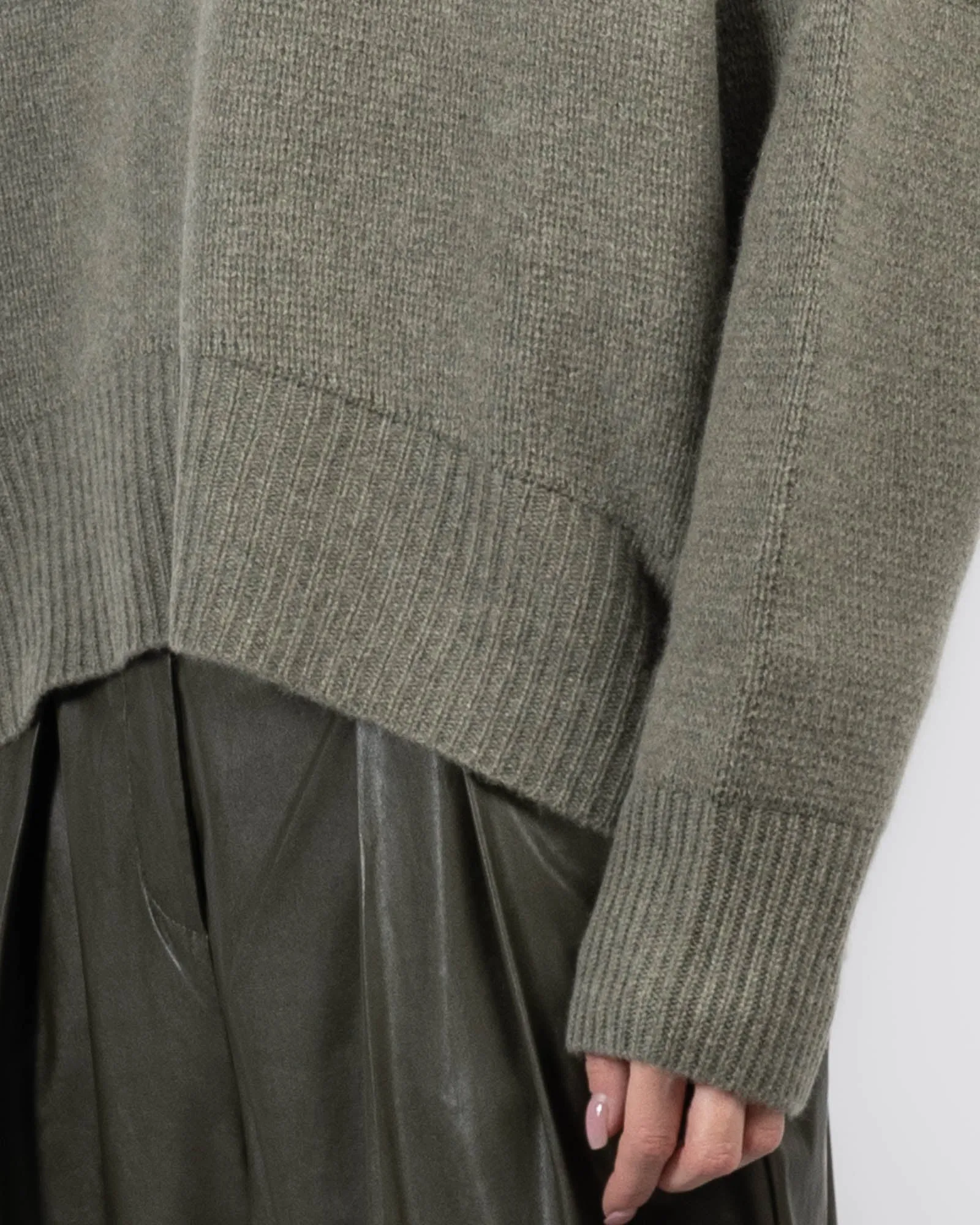 Nantes Mock Neck Sweater sold by TNT Fashion product image thumbnail 5