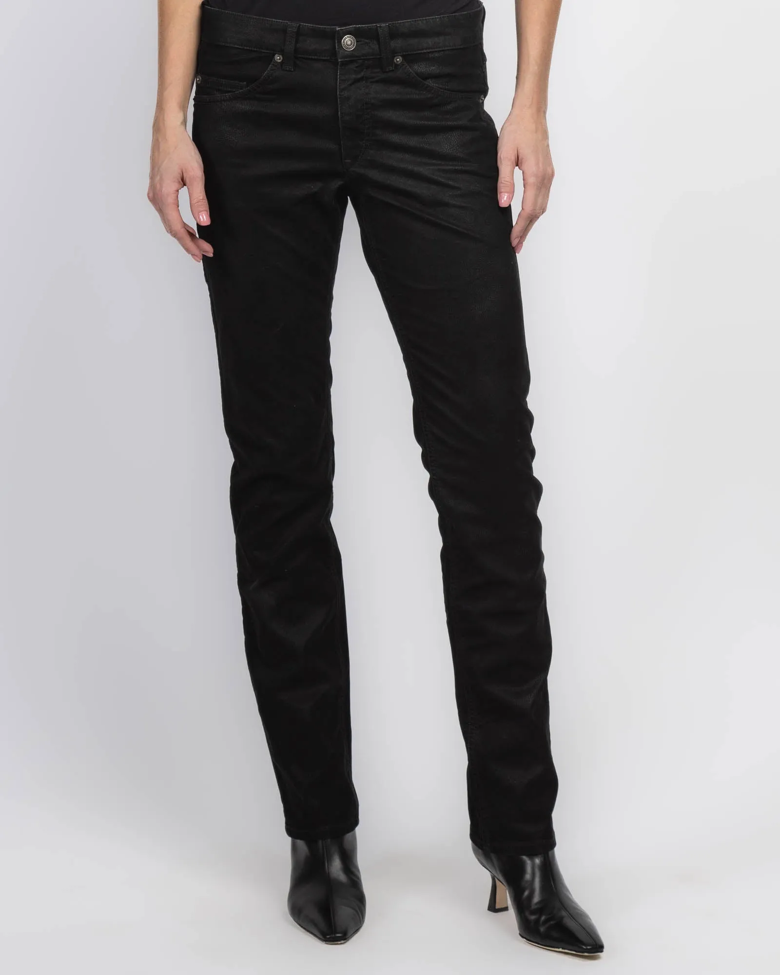 Kelsie Jeans sold by TNT Fashion