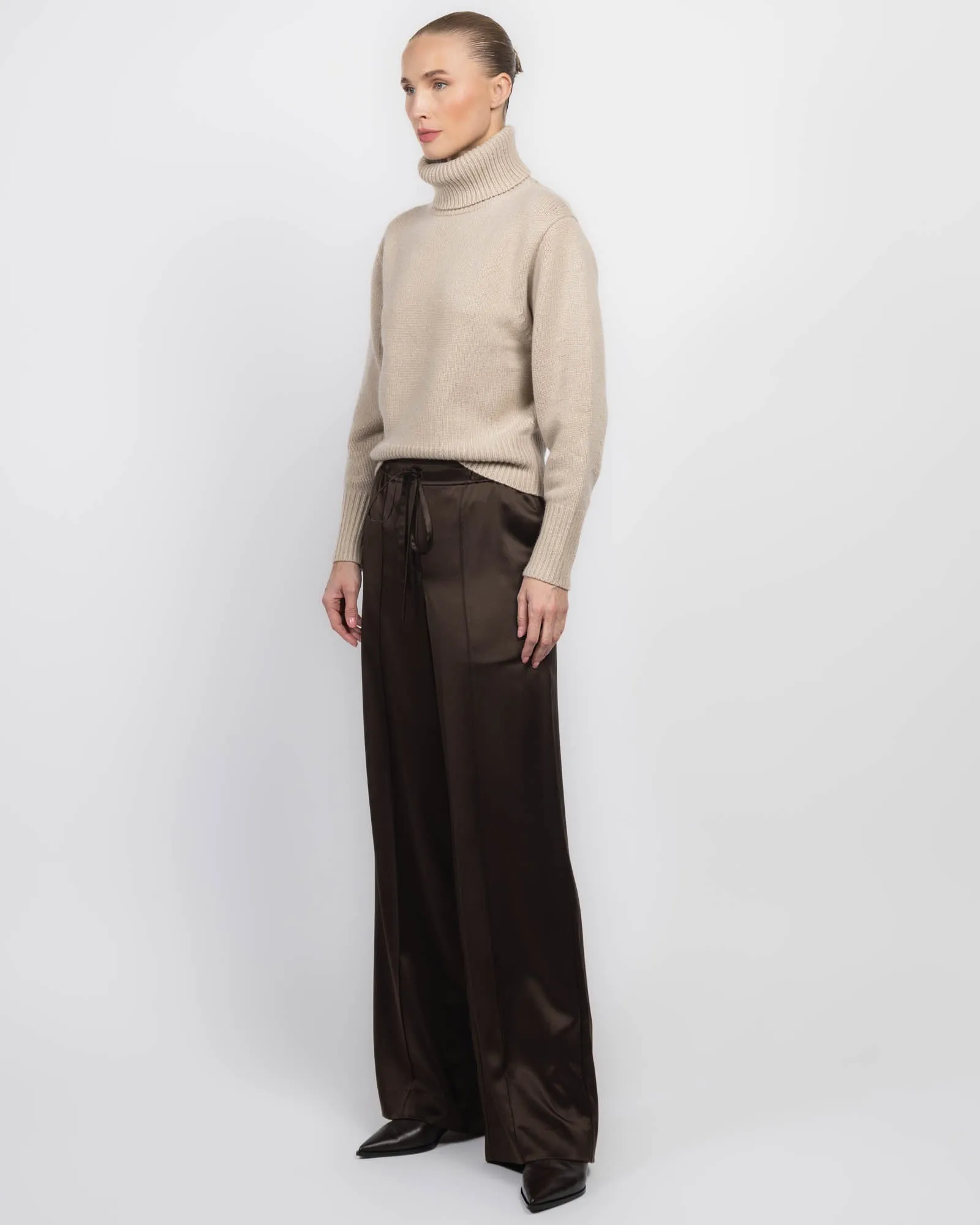 Lauren Pants sold by TNT Fashion product image thumbnail 4