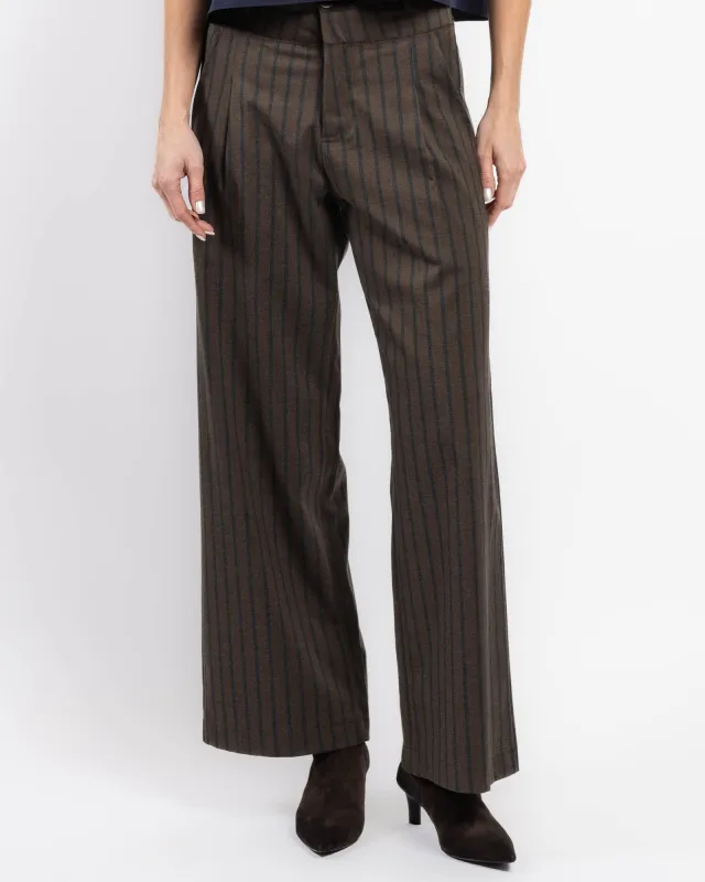 Trousers sold by TNT Fashion