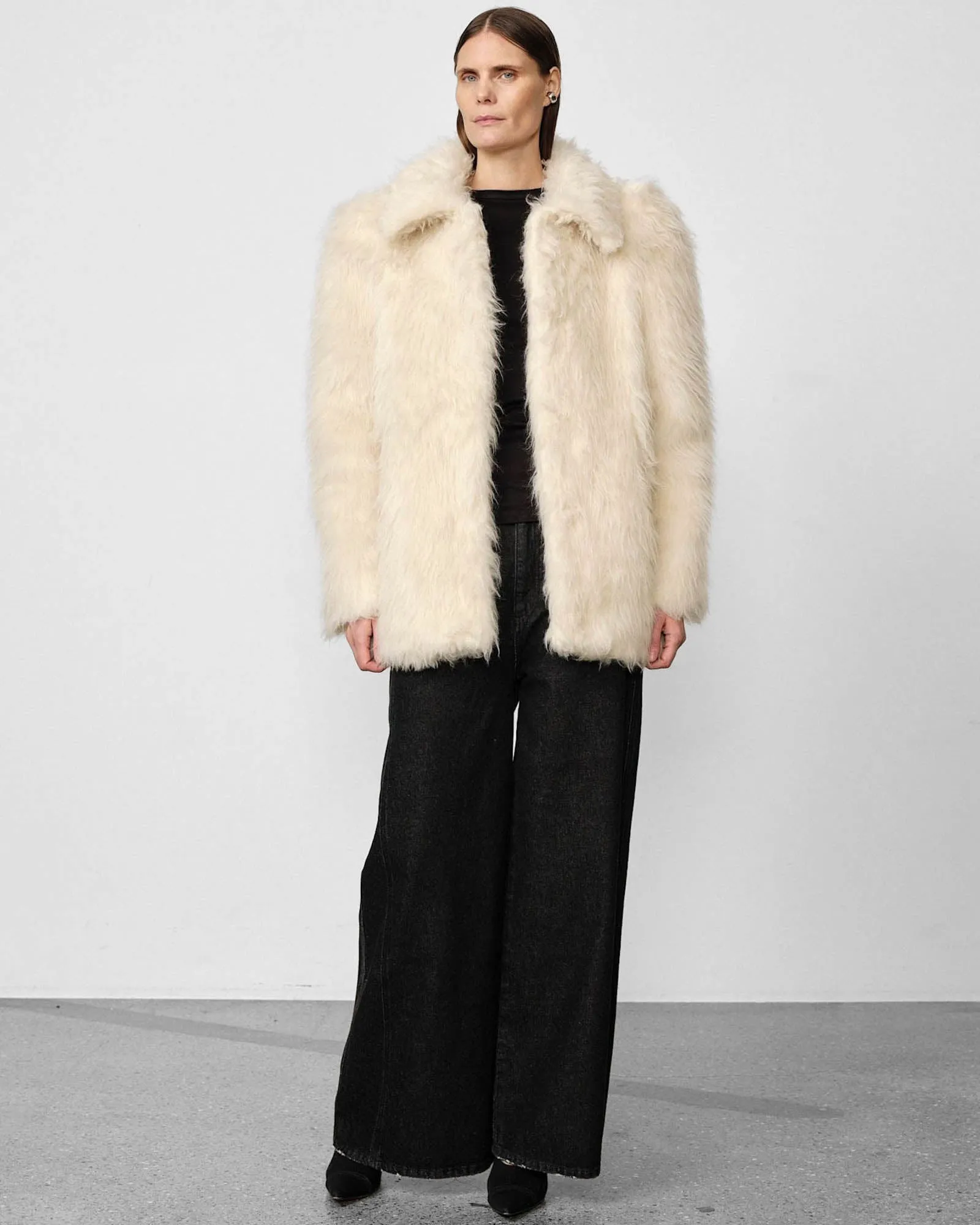 Mendez Alpaca Coat sold by TNT Fashion product image thumbnail 2