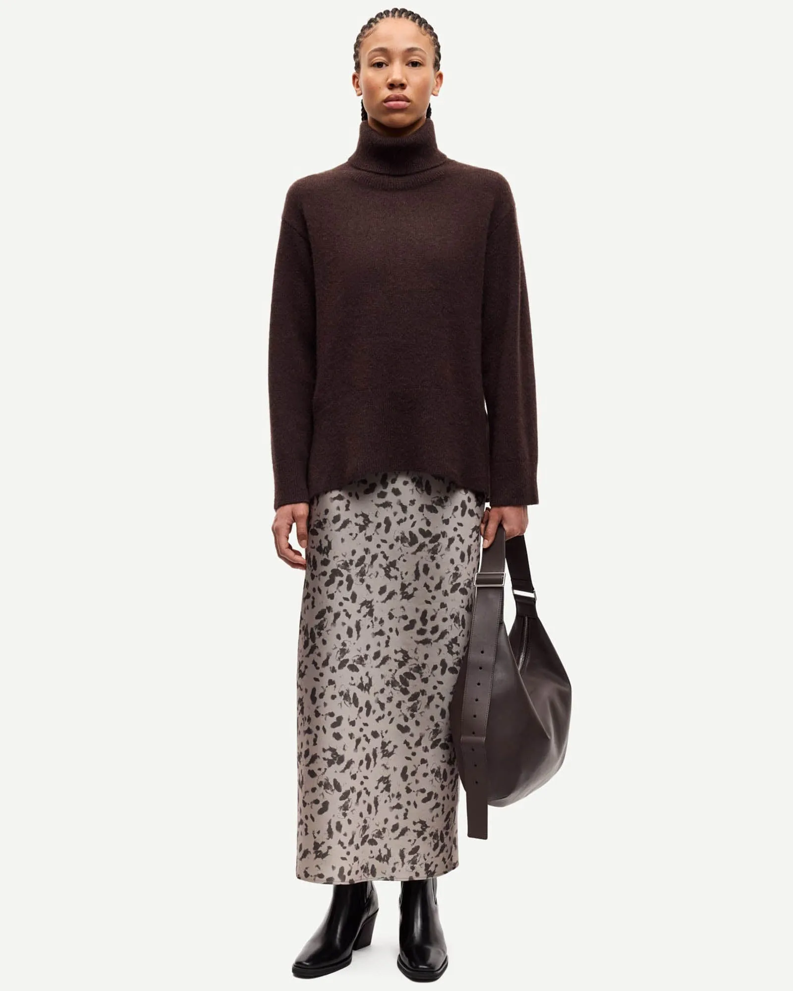 Samaratna Turtleneck Sweater sold by TNT Fashion product image thumbnail 2